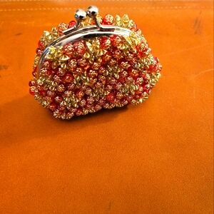 Vintage 1980's Hand Made Miniture Rose Beaded Coin Purse | Size Mini